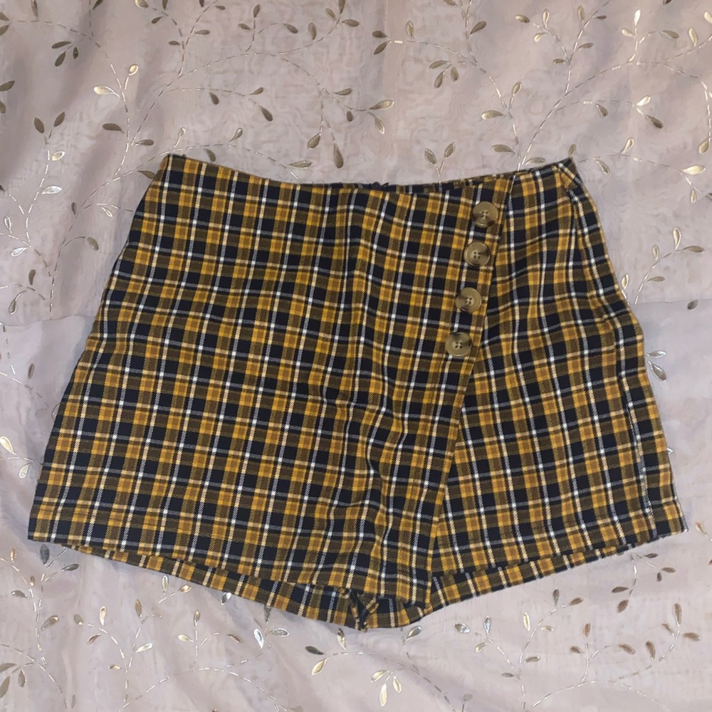 Aeropostale plaid skort size medium